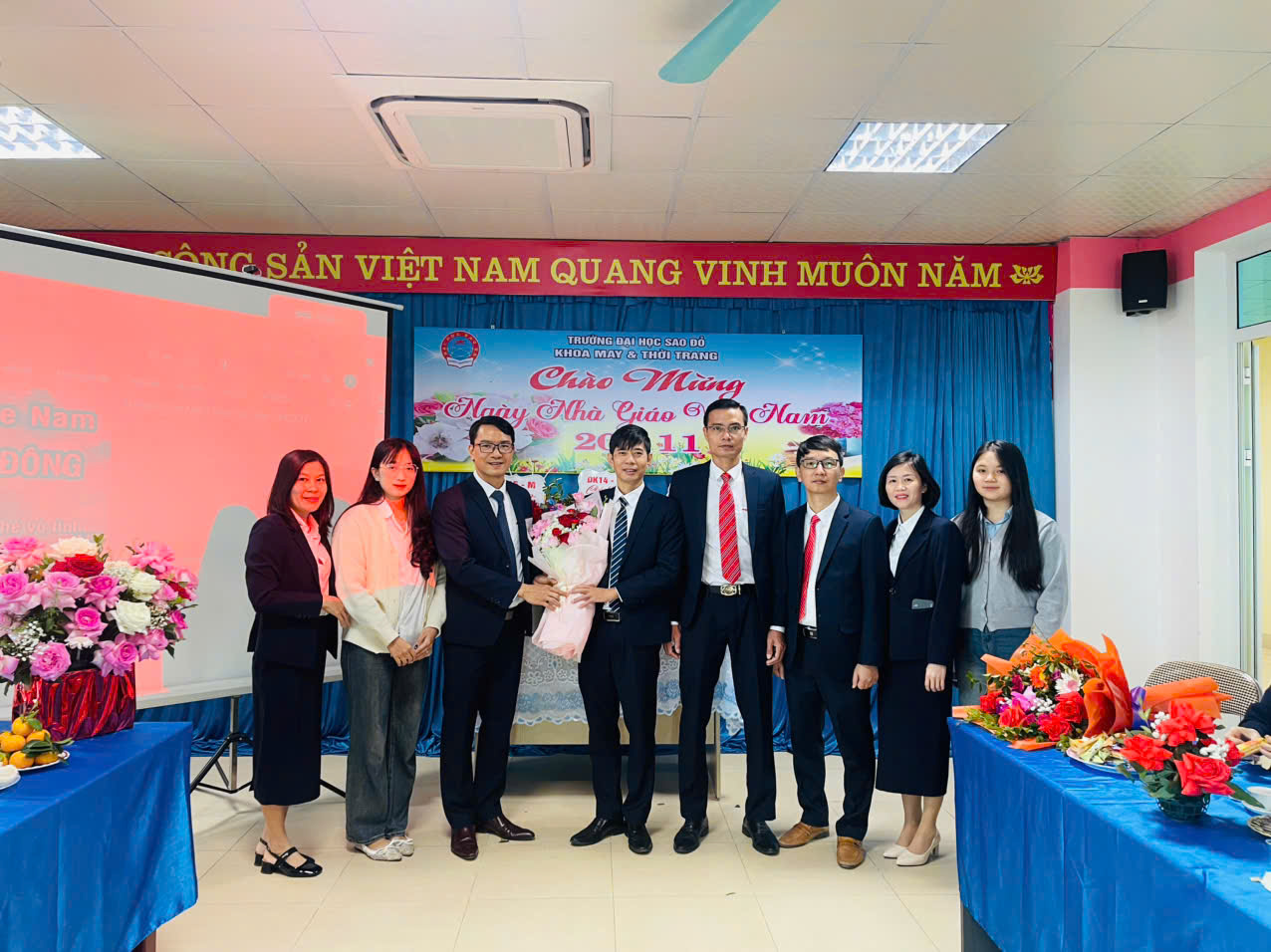 z7244579158082 99882d2862d6c1fd7e2bca7398db6de5